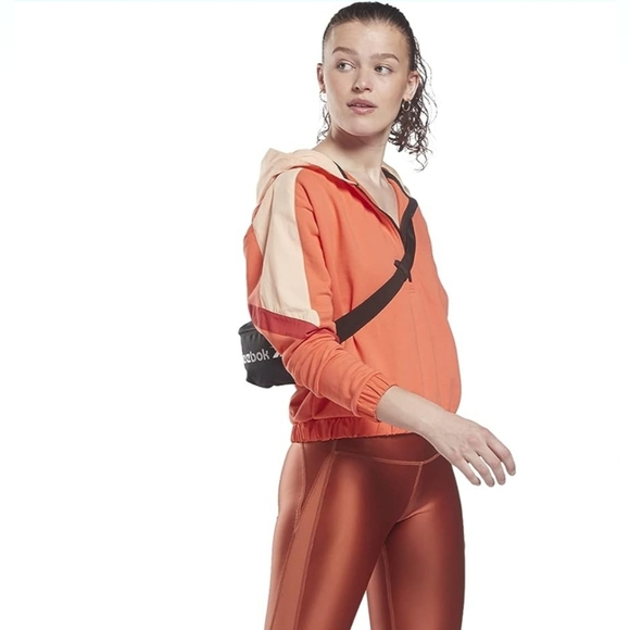 🔥Core 10 by Reebok Women's Oversized French Terry Quarter-Zip Hoodie 🔥NWOT🔥 - Picture 2 of 7